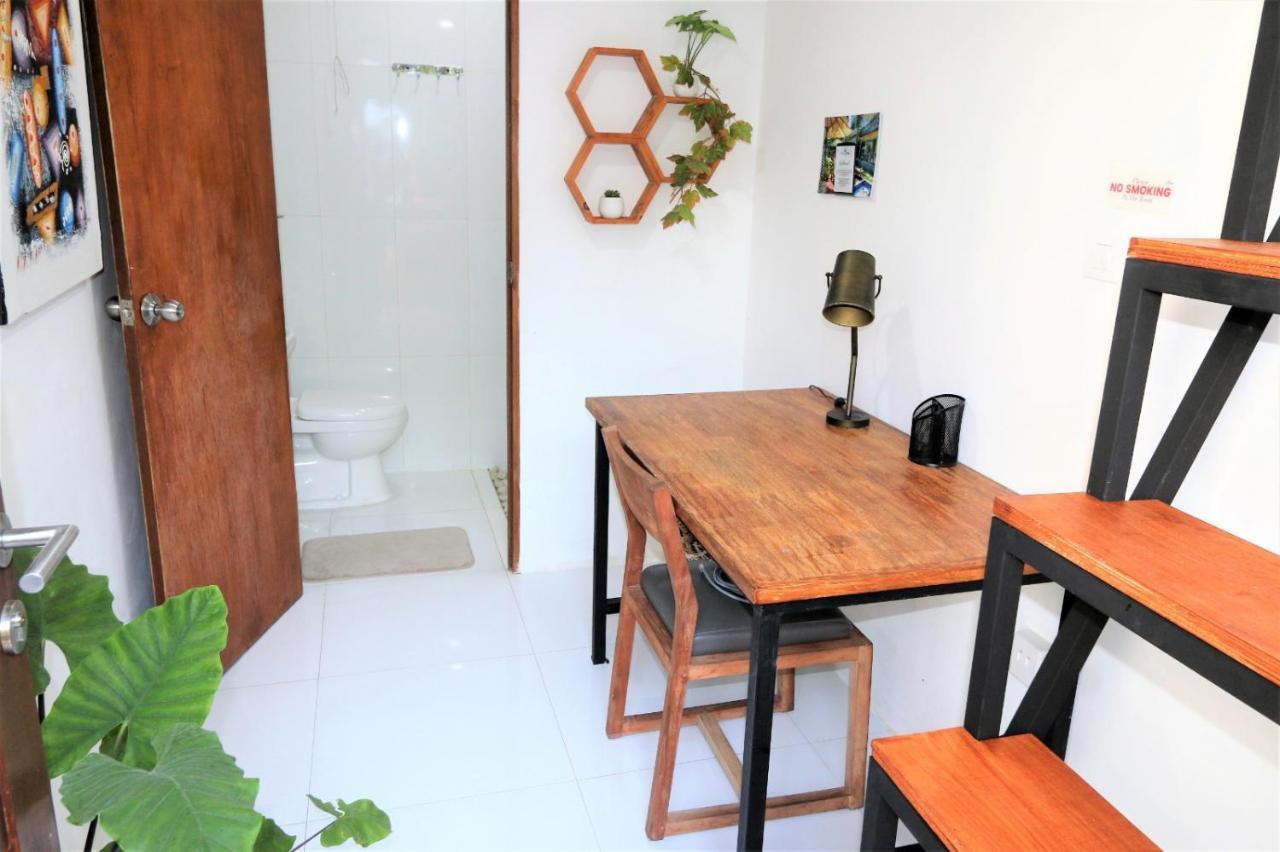 Cornerstone Bali Coworking Hostel Canggu  Bagian luar foto