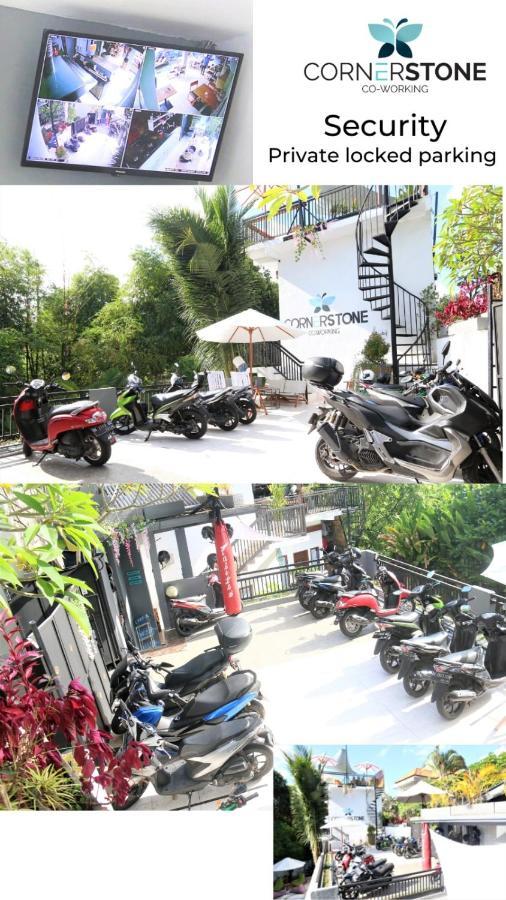 Cornerstone Bali Coworking Hostel Canggu  Bagian luar foto