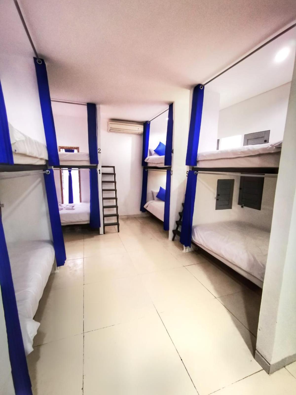 Cornerstone Bali Coworking Hostel Canggu  Ruang foto